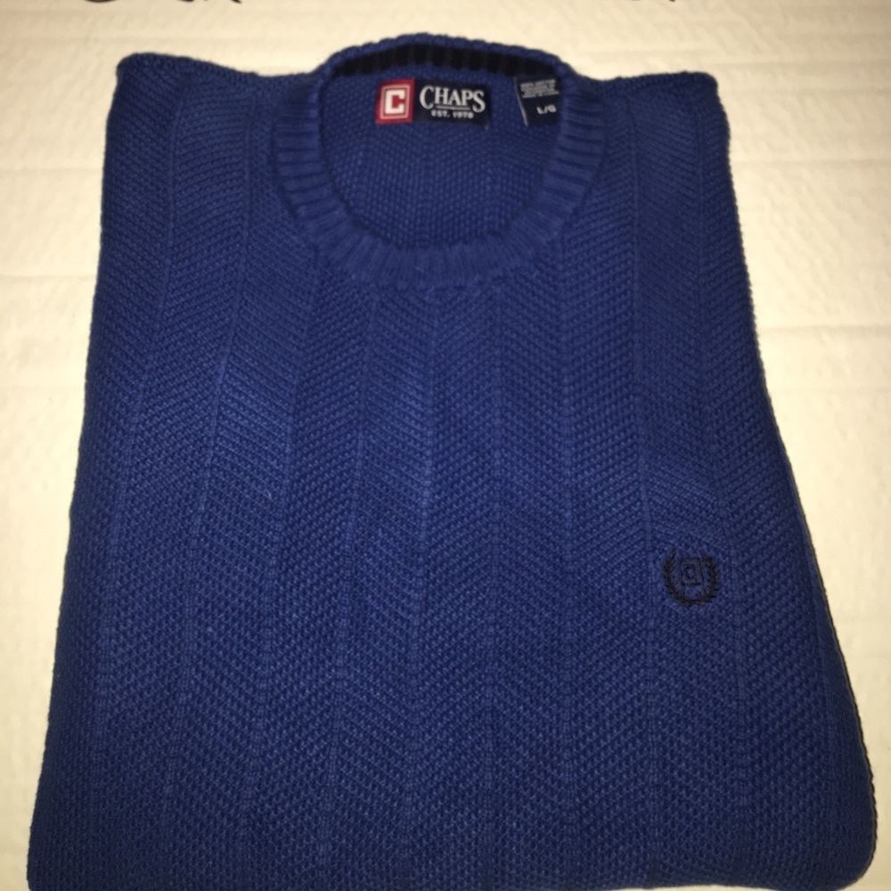Beautiful Blue men’s Chaps sweater